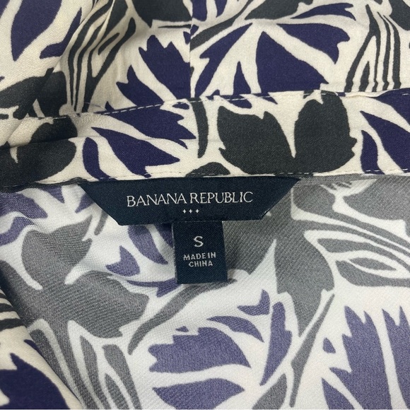 š„Banana Republic Silky Satin Tie Wrap Blouse Women Size S - Picture 14 of 14